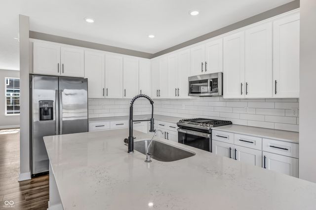 6988 Sunstone Place, Carmel, IN 46033