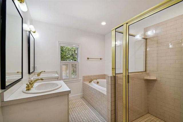 2918 W COACHMAN AVENUE, Tampa, FL 33611