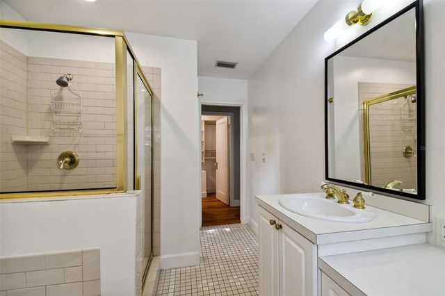 2918 W COACHMAN AVENUE, Tampa, FL 33611