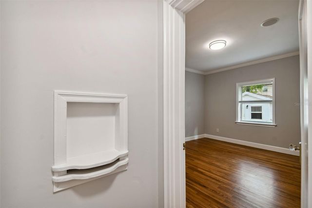 2918 W COACHMAN AVENUE, Tampa, FL 33611