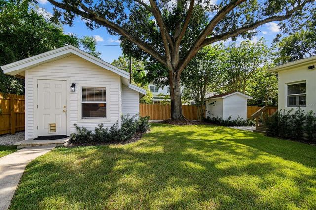 2918 W COACHMAN AVENUE, Tampa, FL 33611