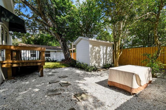 2918 W COACHMAN AVENUE, Tampa, FL 33611