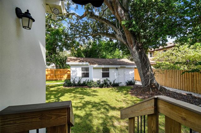 2918 W COACHMAN AVENUE, Tampa, FL 33611