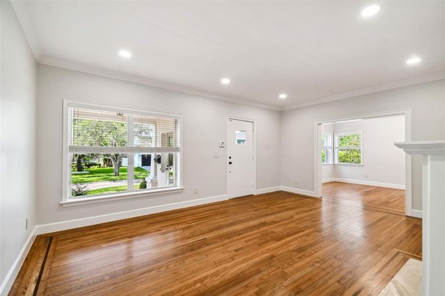 2918 W COACHMAN AVENUE, Tampa, FL 33611