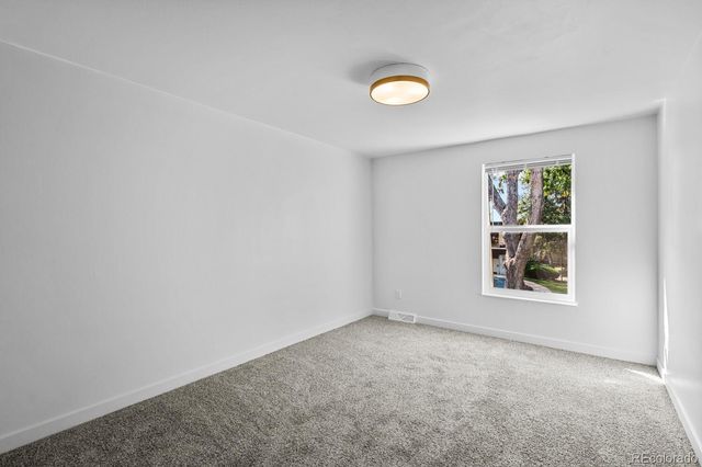 1200 S Monaco Street Parkway 27, Denver, CO 80224