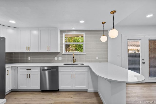 1200 S Monaco Street Parkway 27, Denver, CO 80224