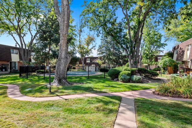 1200 S Monaco Street Parkway 27, Denver, CO 80224