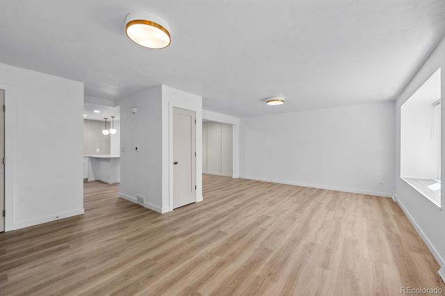 1200 S Monaco Street Parkway 27, Denver, CO 80224