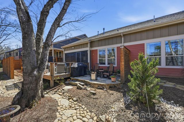 538 Sweet Birch Park Lane, Black Mountain, NC 28711