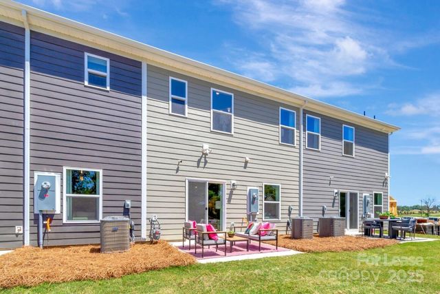 747 Lock Haven Drive NW, Concord, NC 28027