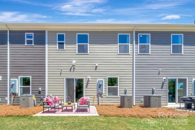 747 Lock Haven Drive NW, Concord, NC 28027