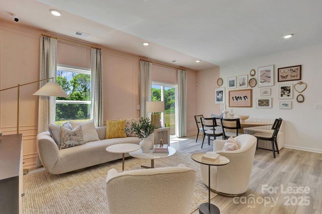 747 Lock Haven Drive NW, Concord, NC 28027