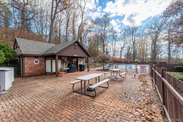 43 Foxwood Circle, Mount Kisco, NY 10549