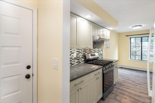 43 Foxwood Circle, Mount Kisco, NY 10549