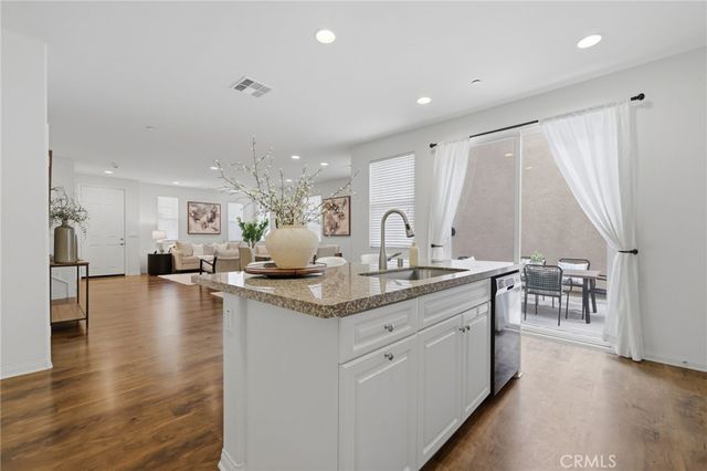 6108 Rosewood, Eastvale, CA 92880