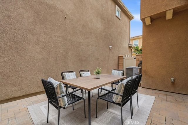 6108 Rosewood, Eastvale, CA 92880