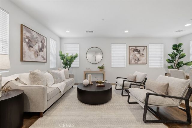 6108 Rosewood, Eastvale, CA 92880