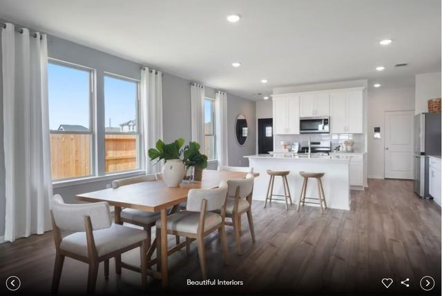 104 Eagle Valley DR, Elgin, TX 78621