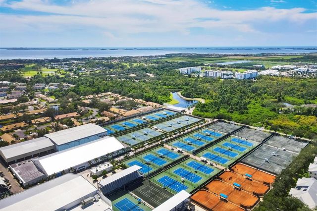 3510 54TH DRIVE W 202, Bradenton, FL 34210