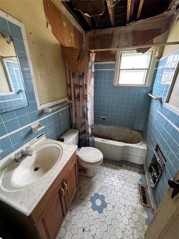 201 E Ercoupe Drive, Midwest City, OK 73110