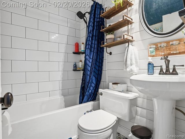 4033 Ellwood Avenue, Berkley, MI 48072