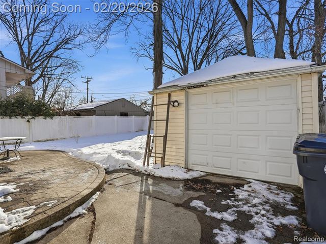 4033 Ellwood Avenue, Berkley, MI 48072