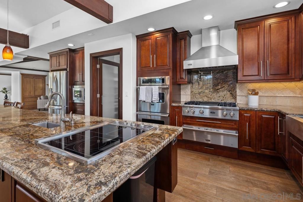 Image 13 of property listing at 17563 Saint Andrews, Poway, CA 92064