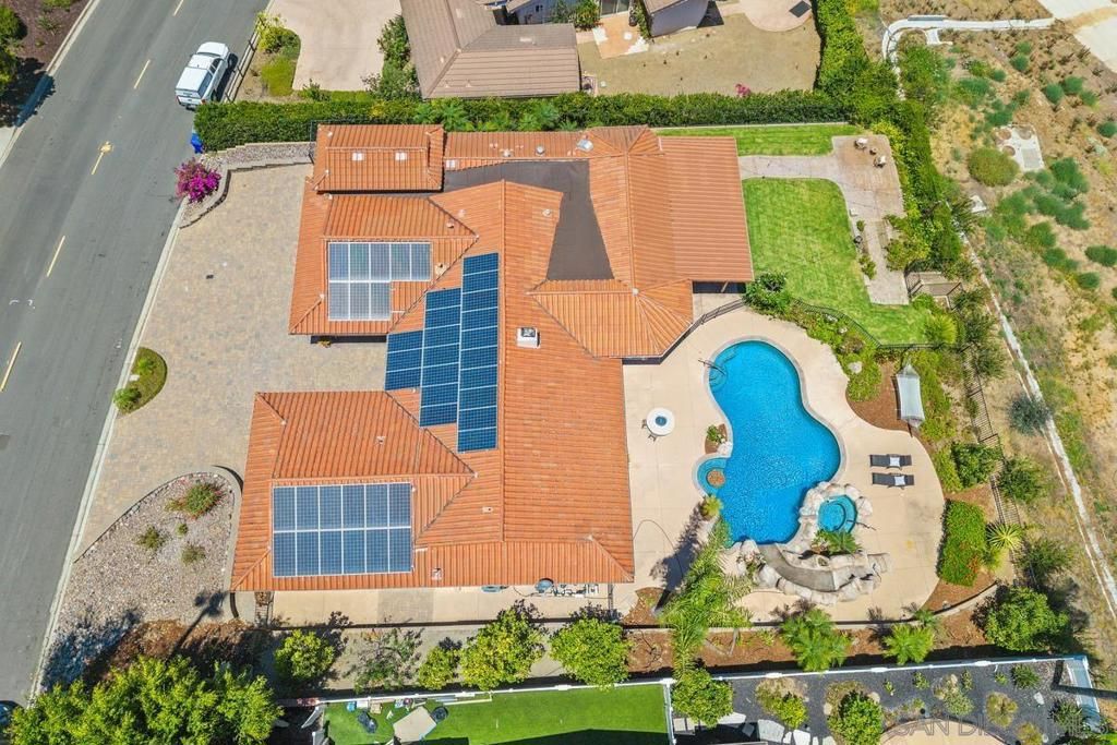 Image 42 of property listing at 17563 Saint Andrews, Poway, CA 92064