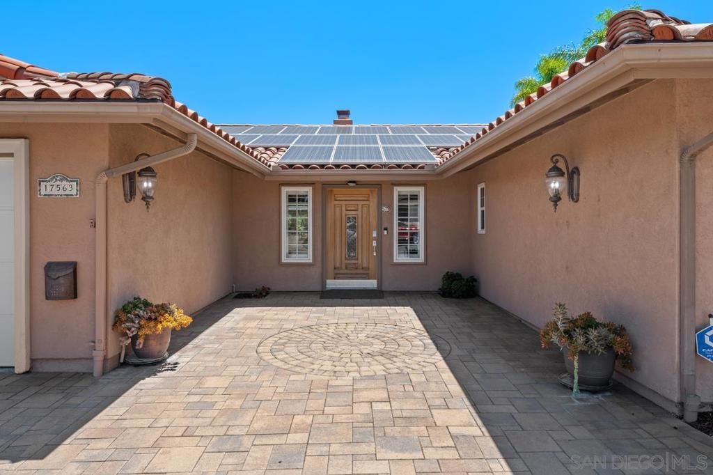 Image 45 of property listing at 17563 Saint Andrews, Poway, CA 92064