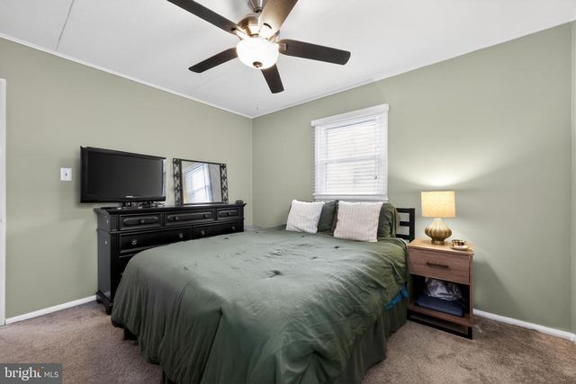 111 GABLE RD, Paoli, PA 19301