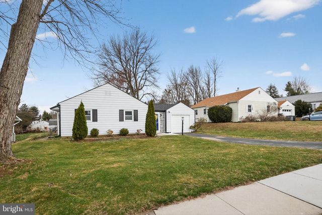 111 GABLE RD, Paoli, PA 19301