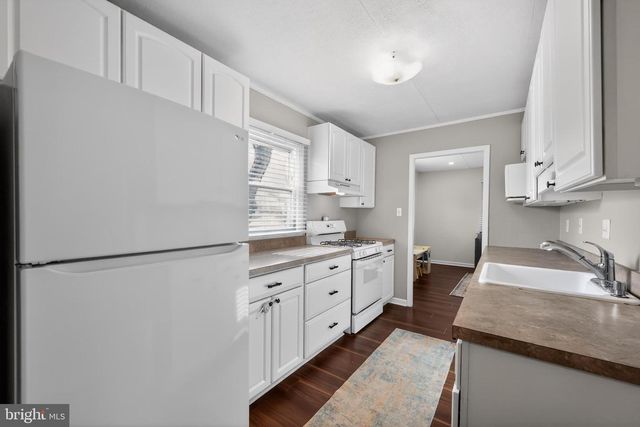 111 GABLE RD, Paoli, PA 19301