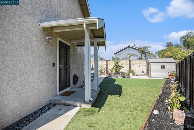 354 Hazelnut Lane, Oakley, CA 94561