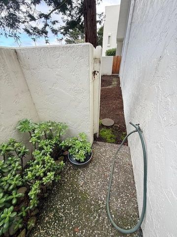 500 Glenwood 113, Monterey, CA 93940