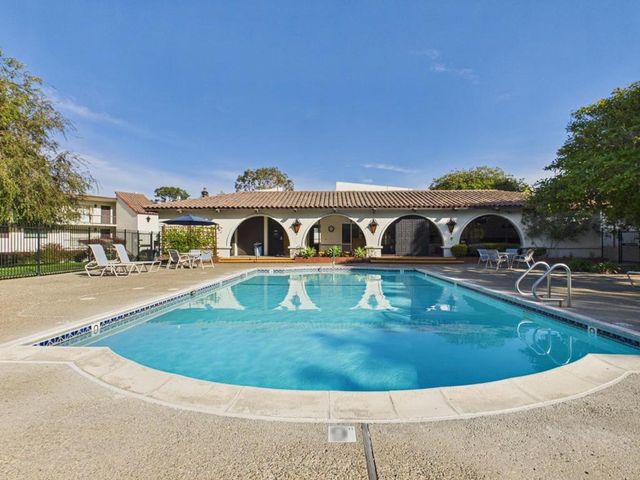 500 Glenwood 113, Monterey, CA 93940