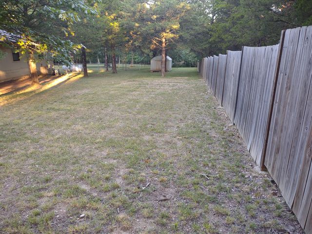 1101 Lake Bluff Drive, Branson West, MO 65737