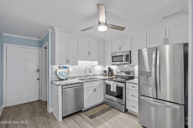 1404 Canal Drive Apt 11, Carolina Beach, NC 28428