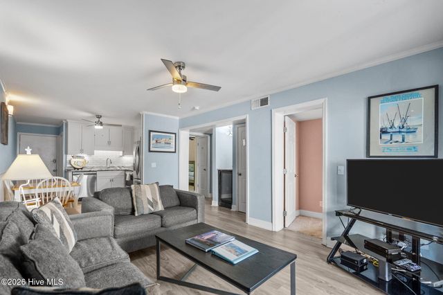 1404 Canal Drive Apt 11, Carolina Beach, NC 28428