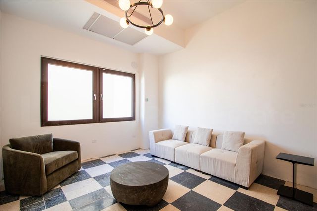 254-256 SAN FRANCISCO STREET 304, San Juan, PR 00901