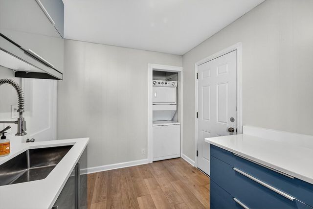 2514 James BOULEVARD, Racine, WI 53403