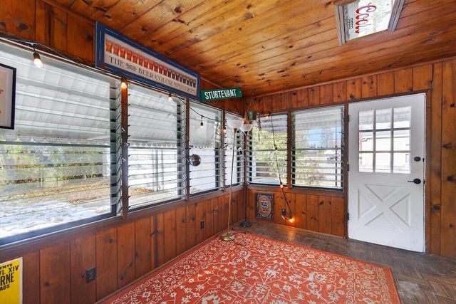 2514 James BOULEVARD, Racine, WI 53403