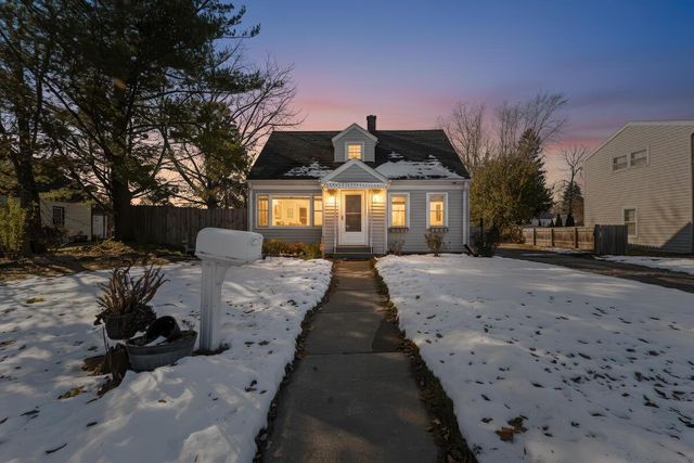 2514 James BOULEVARD, Racine, WI 53403