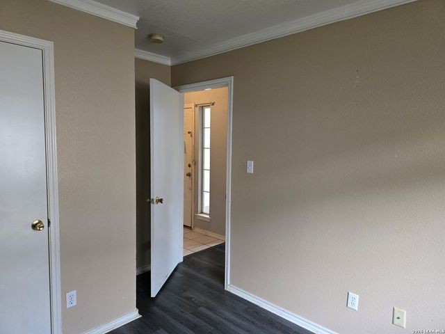 8230 Coppergate, Converse, TX 78109