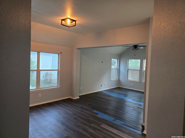 8230 Coppergate, Converse, TX 78109