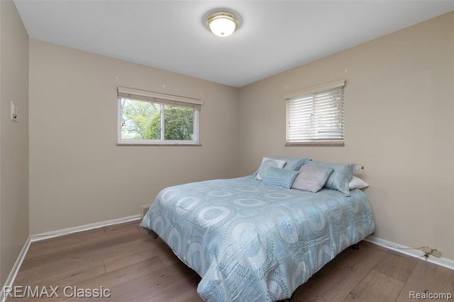 804 Bonita Drive, White Lake, MI 48383