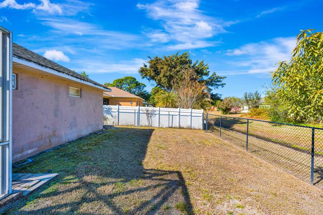 374 SW Kestor Drive, Port St. Lucie, Port St Lucie, FL 34953