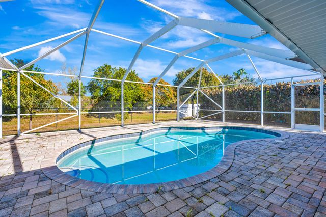 374 SW Kestor Drive, Port St. Lucie, Port St Lucie, FL 34953