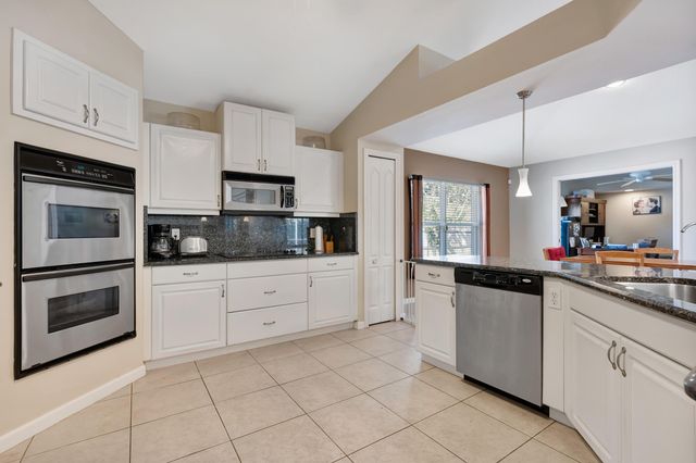 374 SW Kestor Drive, Port St. Lucie, Port St Lucie, FL 34953