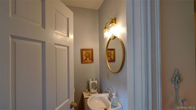 28 Simmons Street, Millerton, NY 12546