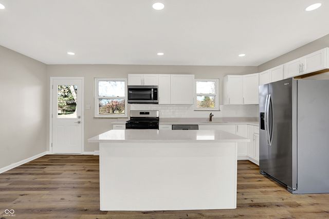 3030 Fairhope Drive, Indianapolis, IN 46227